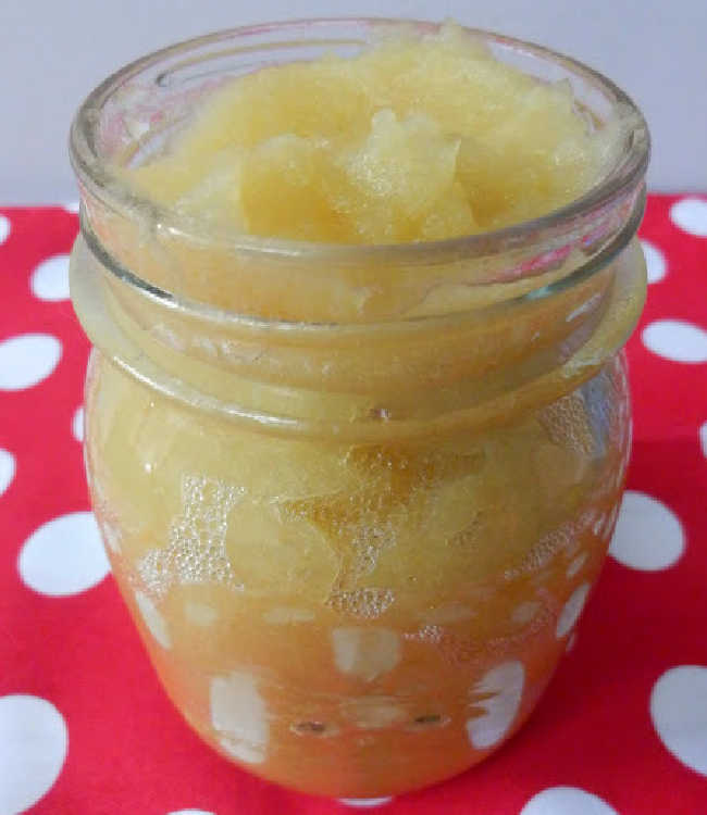 How to make unsweetened homemade applesauce and 10 ways to use it up