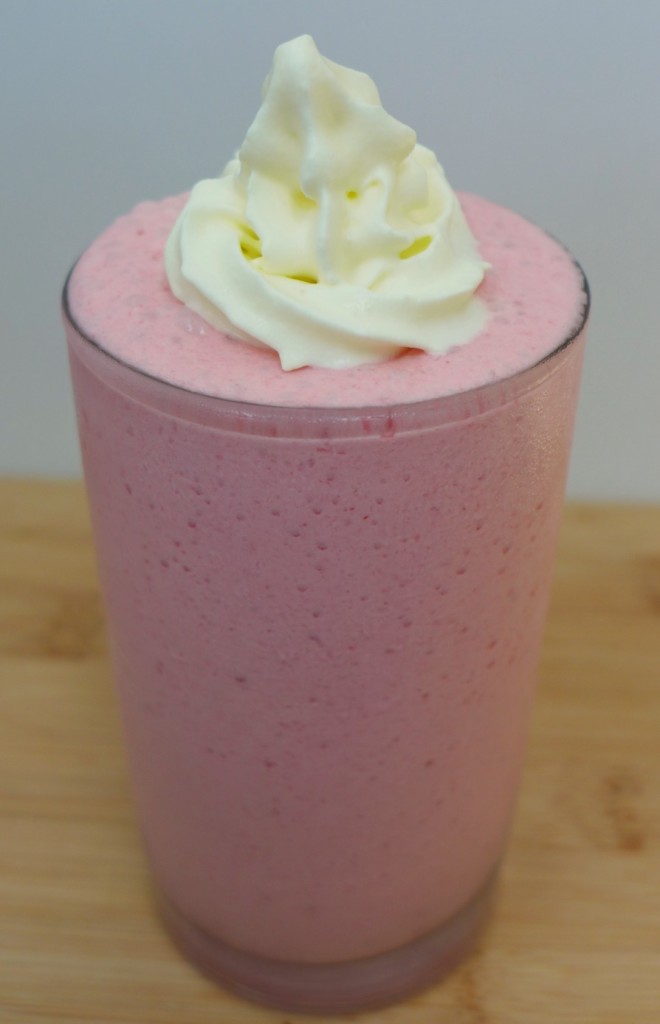 Low Carb Raspberry and vanilla recipe with mascarpone smoothie topped with whipped cream