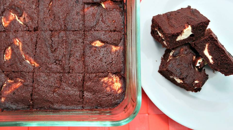 Keto Chocolate Cheesecake Brownies With Cream Cheese and Coconut Flour