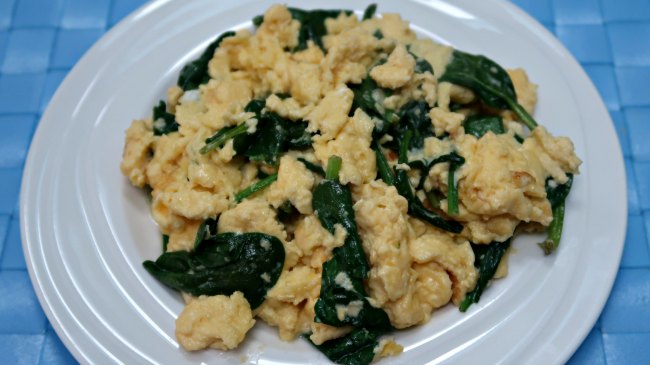 Scrambled Eggs with spinach and feta