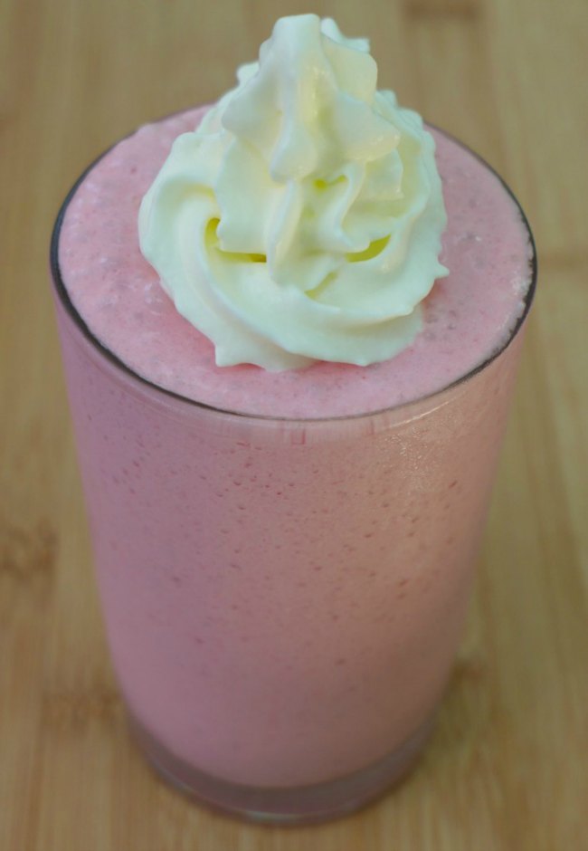 Low Carb Raspberry and vanilla smoothie