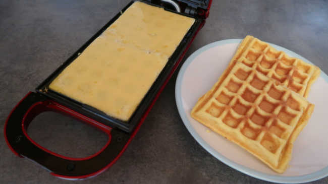Making 4 ingredient keto waffles
