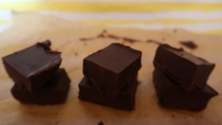 Keto Chocolate Peanut Butter Fudge Recipe - Easy Low Carb Fudge