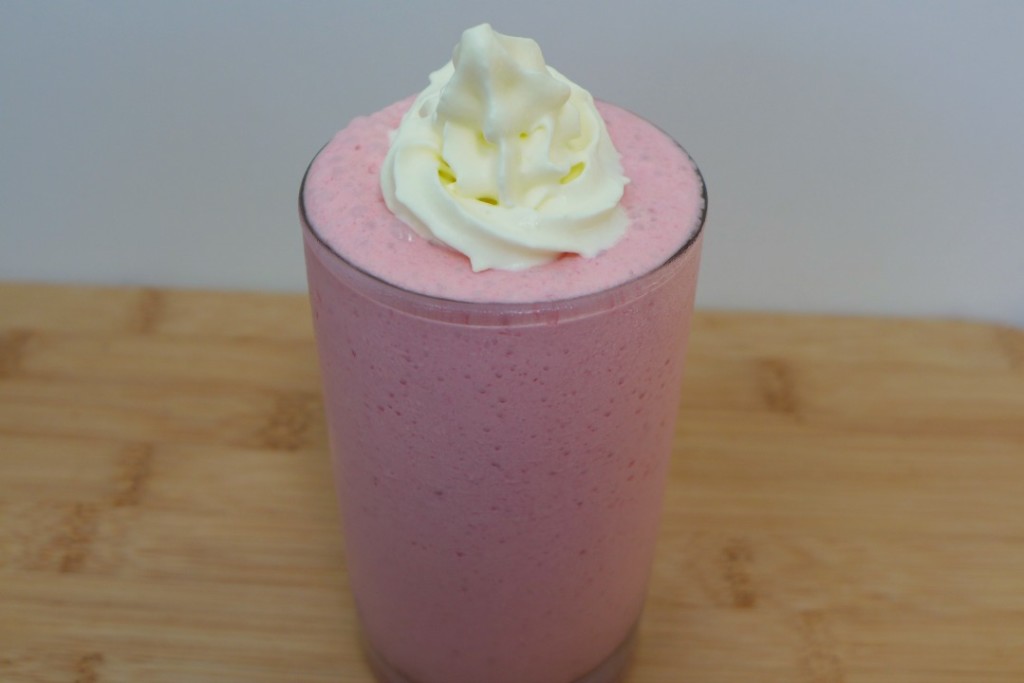 Raspberry Smoothie for keto breakfast