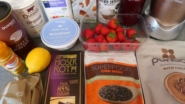 Ingredients for low carb smoothies