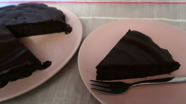 Low Carb chocolate cake with coconut flour