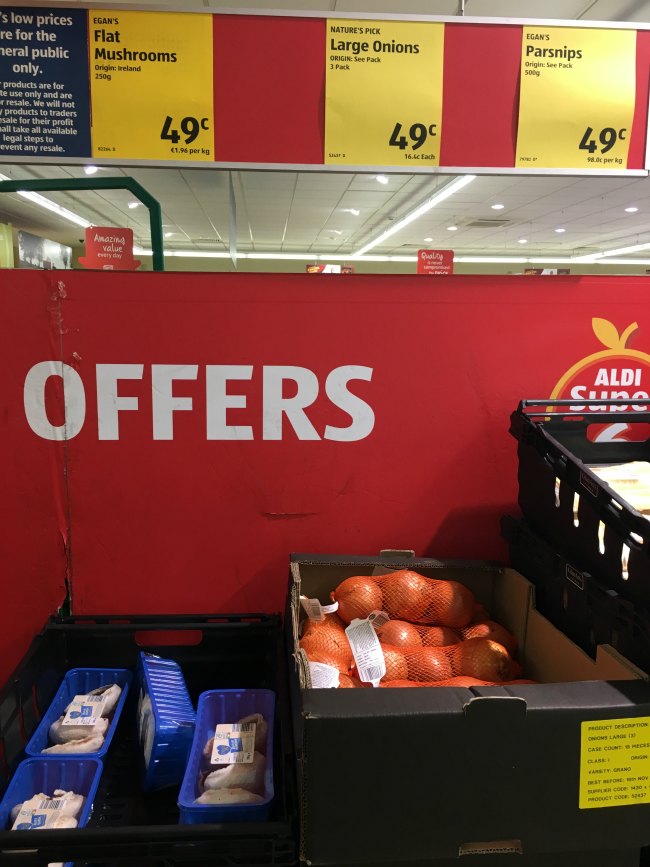 Mushrooms and keto vegetable offers at ALDI