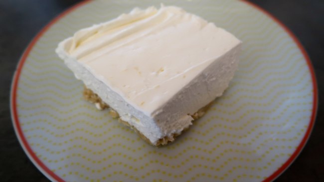 No bake lemon cheesecake with a gluten free crust