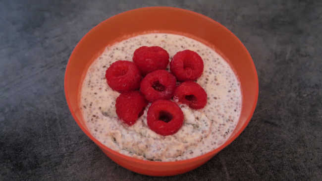 High protein low carb breakfast recipes - chia pudding