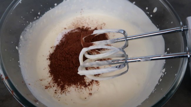 Ingredients for chocolate mousse