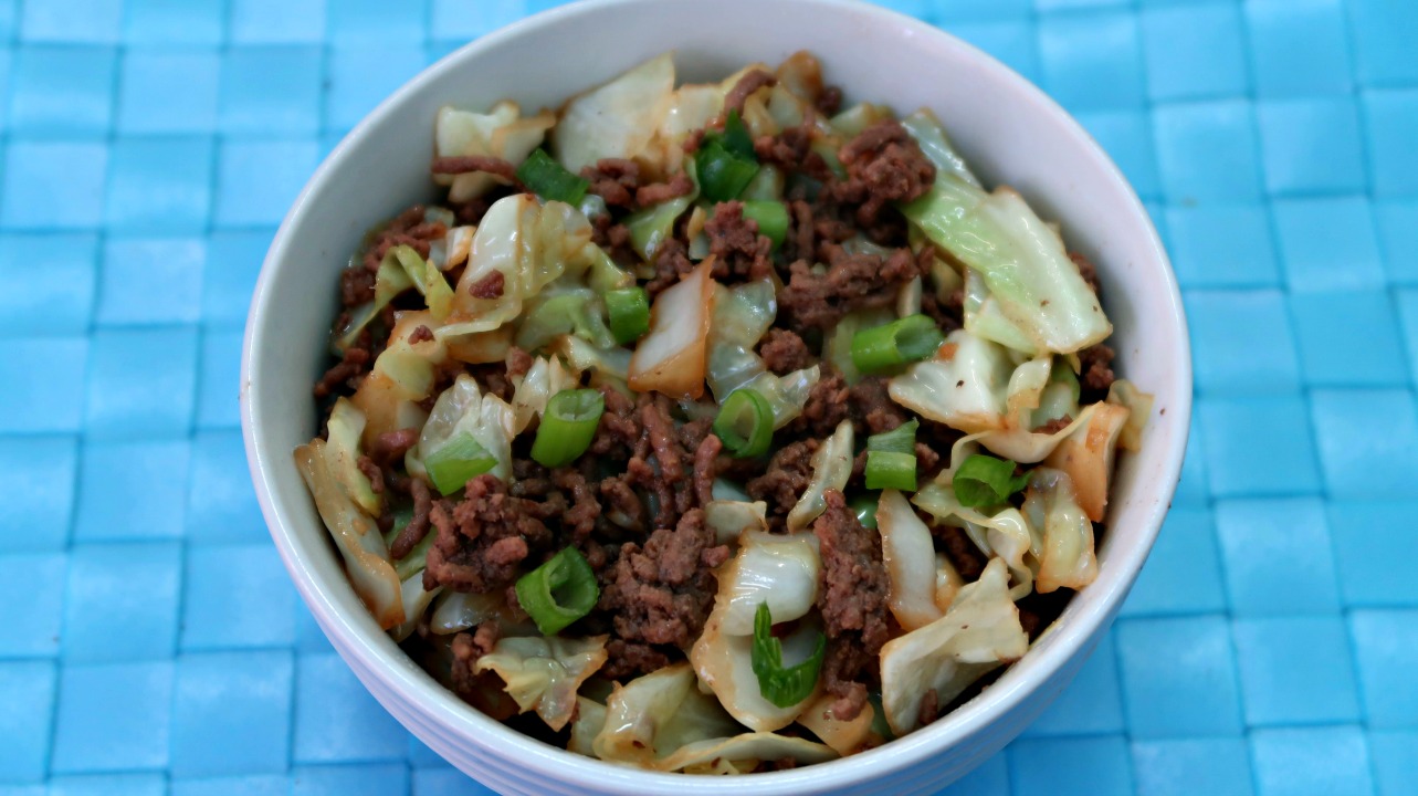 Low carb keto egg roll in a bowl dinner idea