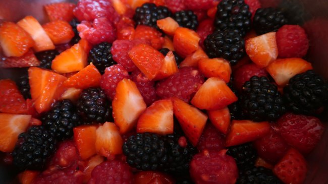 How to make jam with in season berries