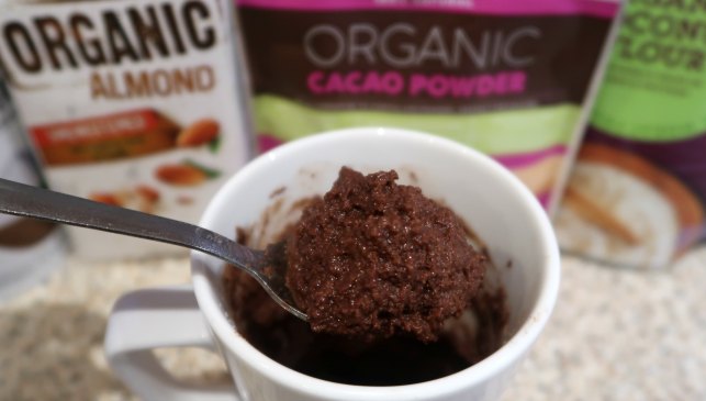 Low carb microwave mug cake 