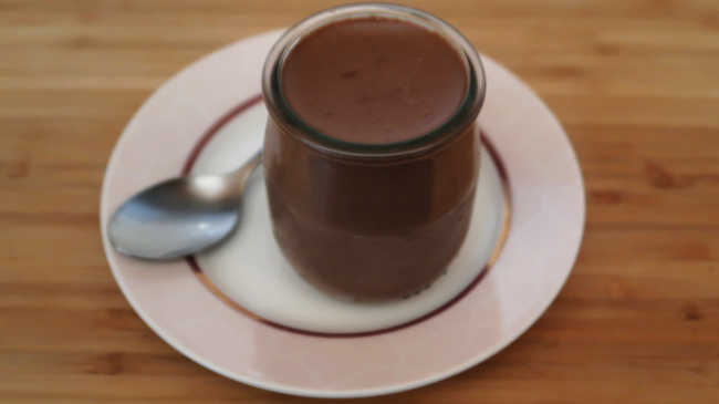 How to make dark chocolate panna cotta with powdered gelatin
