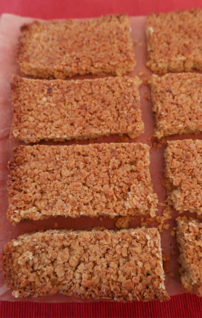 Simple 4 ingredient gluten free nut free school friendly homemade bars