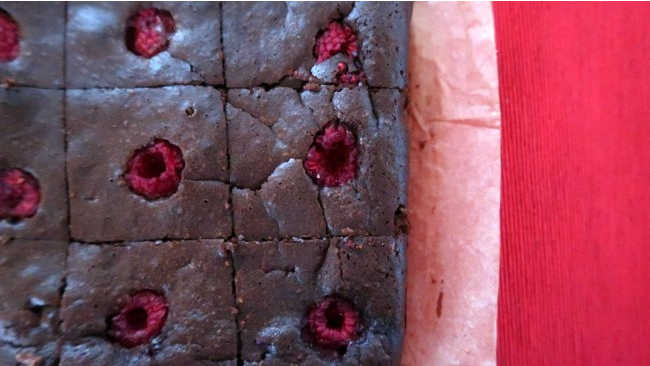 Raspberry Brownies Recipe - How to make easy low carb gluten free chocolate brownie dessert