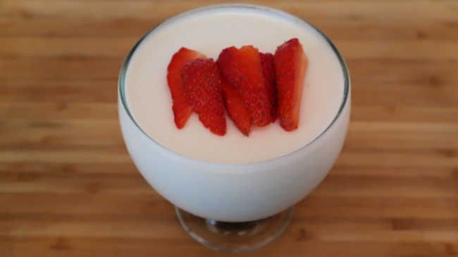 Ricotta Panna Cotta Recipe - How to make an easy no bake dessert with ricotta cheese and gelatin