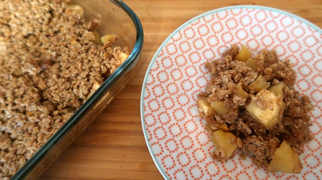 Ingredients for pear crumble with oats