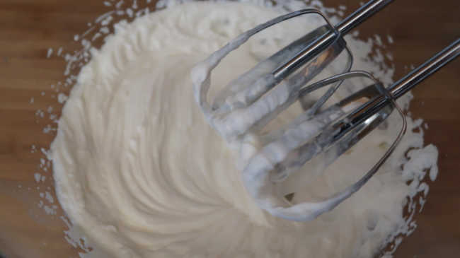 Whipped Ricotta Dessert Recipe - how to make an easy no bake 3 ingredient vanilla mousse