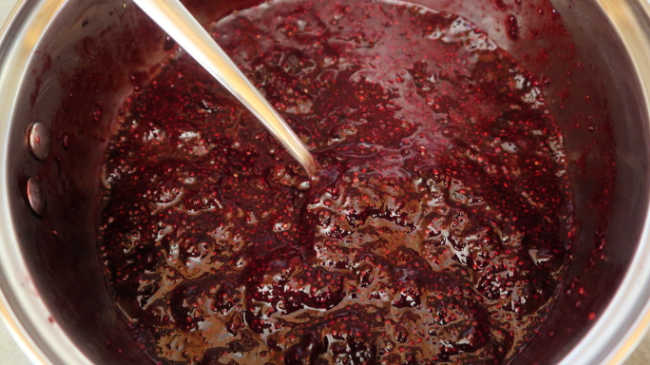 3 Ingredients for chia seed jam