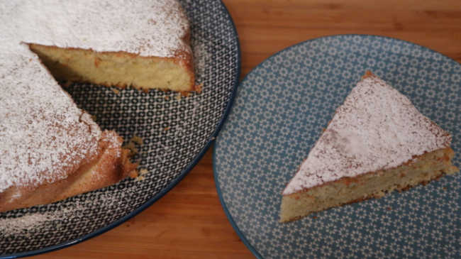 Easy Almond Cake Recipe - How to make the best simple 4 ingredient gluten free flourless baking dessert