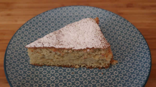 Slice of Easy Almond Cake Recipe