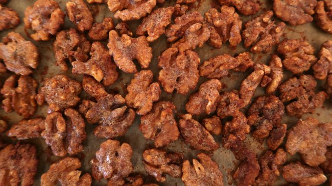Easy candied walnuts