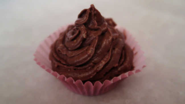 Schokoladen-Frischkäse-Zuckerguss - Einfache Desserts zum Valentinstag