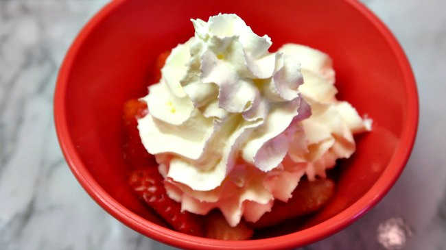 Fresh strawberries and whipped cream - Easy Valentine Desserts