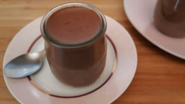 Easy no bake desserts - chocolate panna cotta