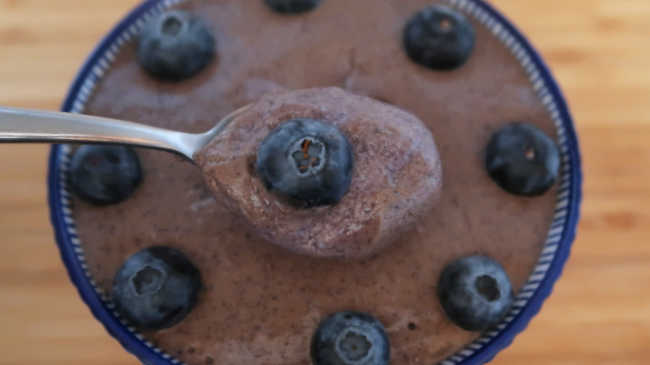 Pudding with blueberries