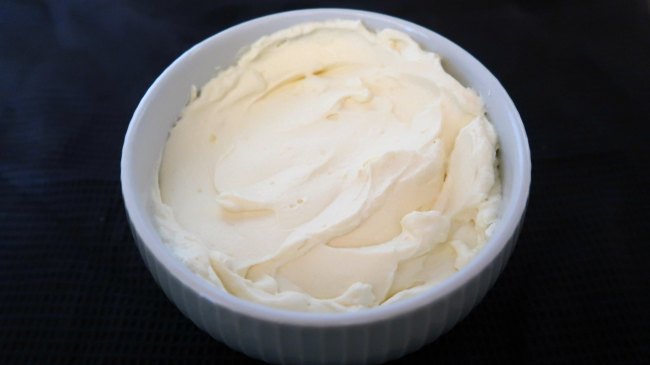 Bowl of lemon mousse recipe with cream cheese