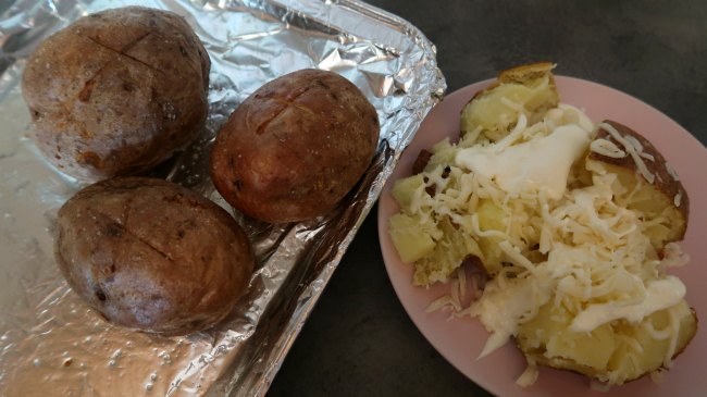 Foolproof Easy Baked Potatoes Recipe - How to make the easiest whole roasted crispy jacket potatoes in the oven.