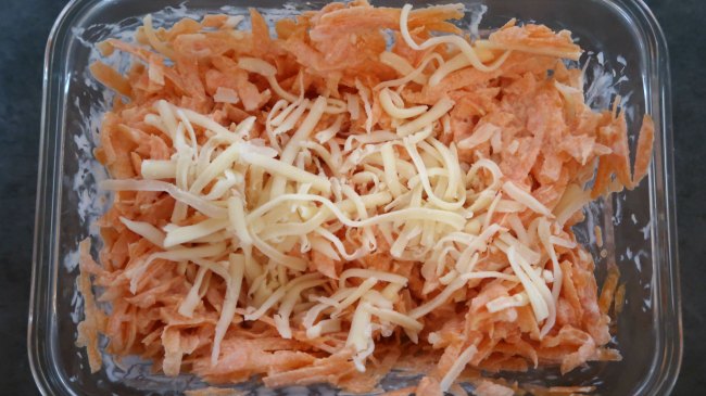 How to make a shredded carrot salad