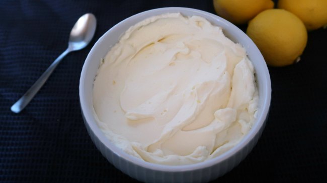 Lemon Mousse Recipe - Easy no bake 4 ingredient cream cheese desserts