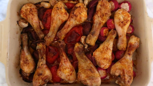 Mediterranean Low Carb Recipes for dinner - paprika chicken tray bake