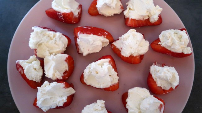 What To Do With Leftover Mascarpone - Mascarpone Cream Topping for Fresh Fruit