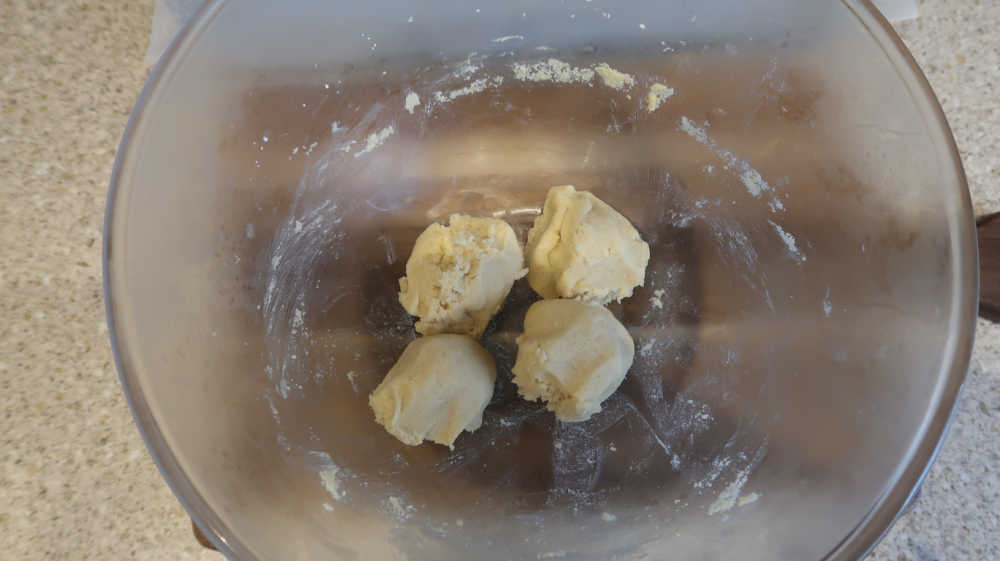 Dividing the dough